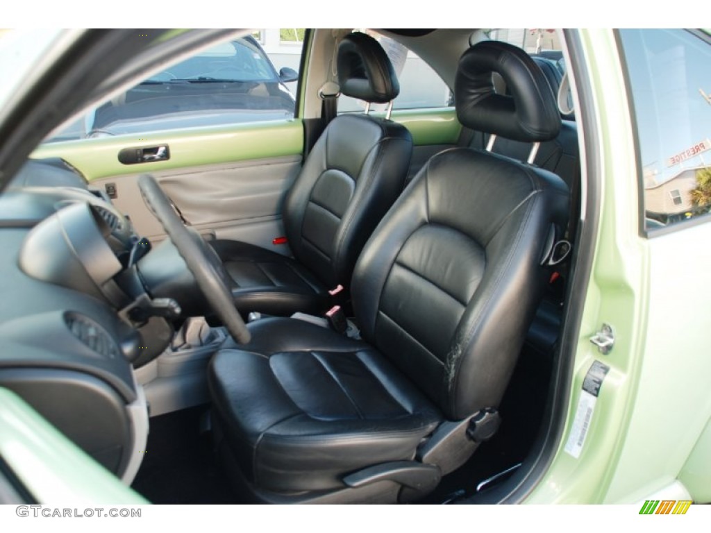 Black Interior 2002 Volkswagen New Beetle GLS Coupe Photo #54646200