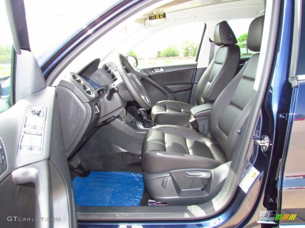 Black Interior 2012 Volkswagen Tiguan SE Photo #54646788