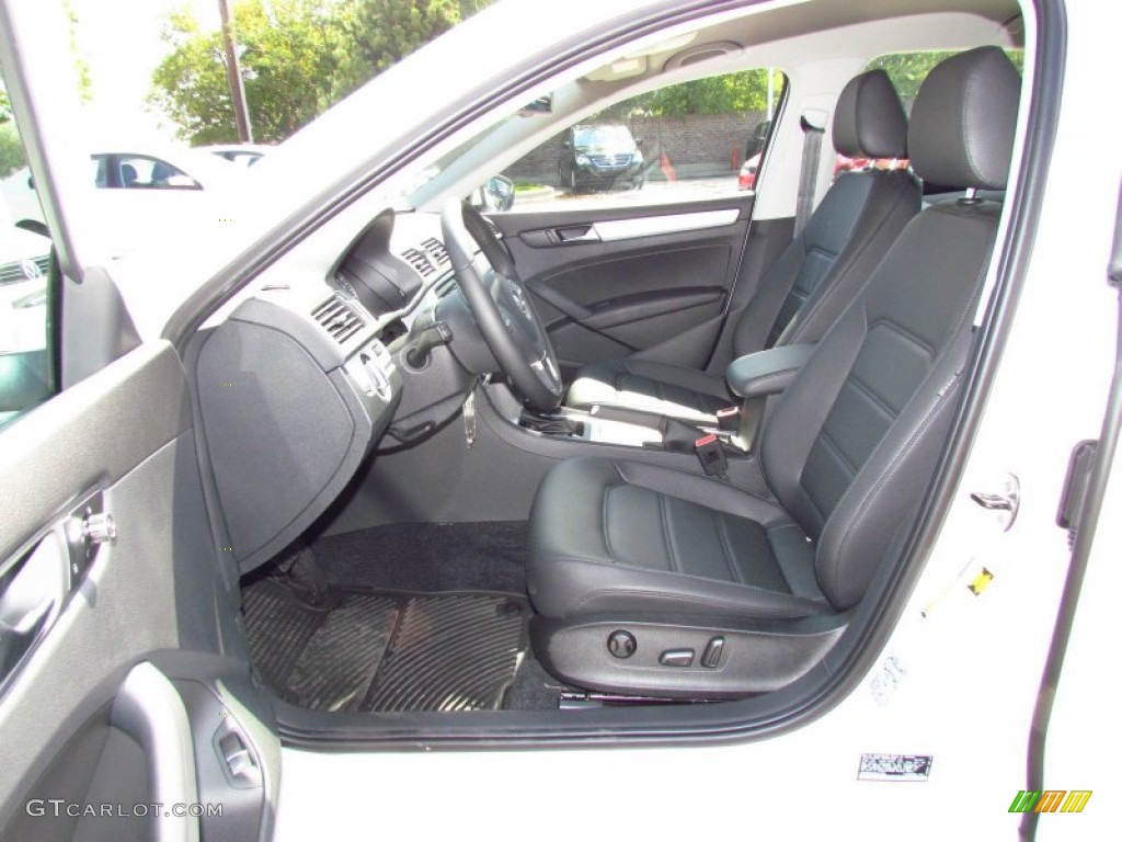 Titan Black Interior 2012 Volkswagen Passat 2.5L SE Photo #54646950