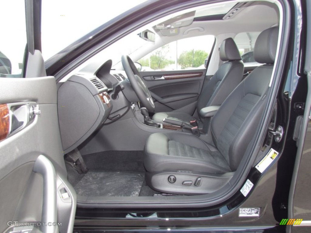 Titan Black Interior 2012 Volkswagen Passat TDI SEL Photo #54647007
