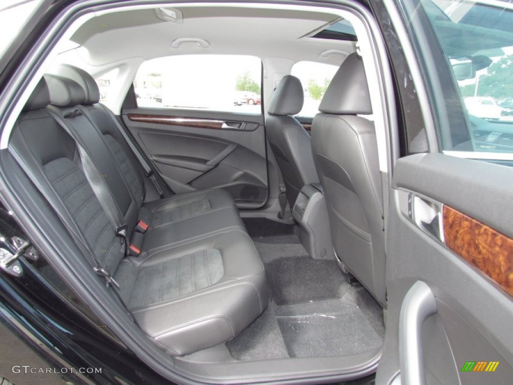 Titan Black Interior 2012 Volkswagen Passat TDI SEL Photo #54647016