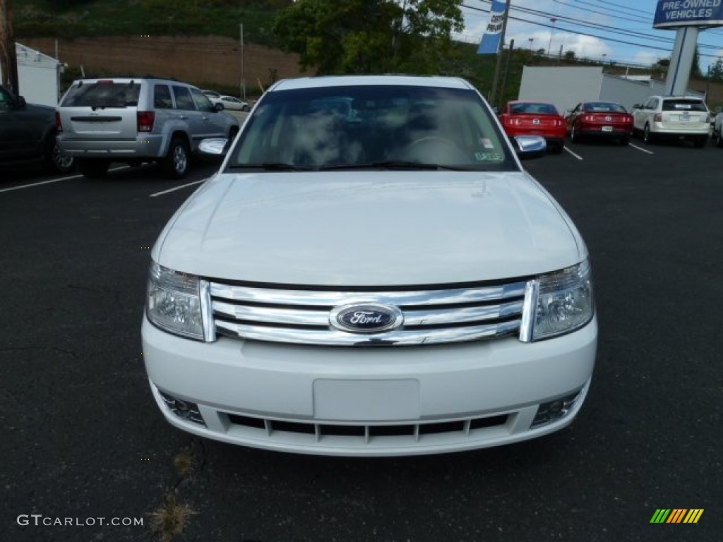 2008 Taurus Limited AWD - Oxford White / Black photo #6
