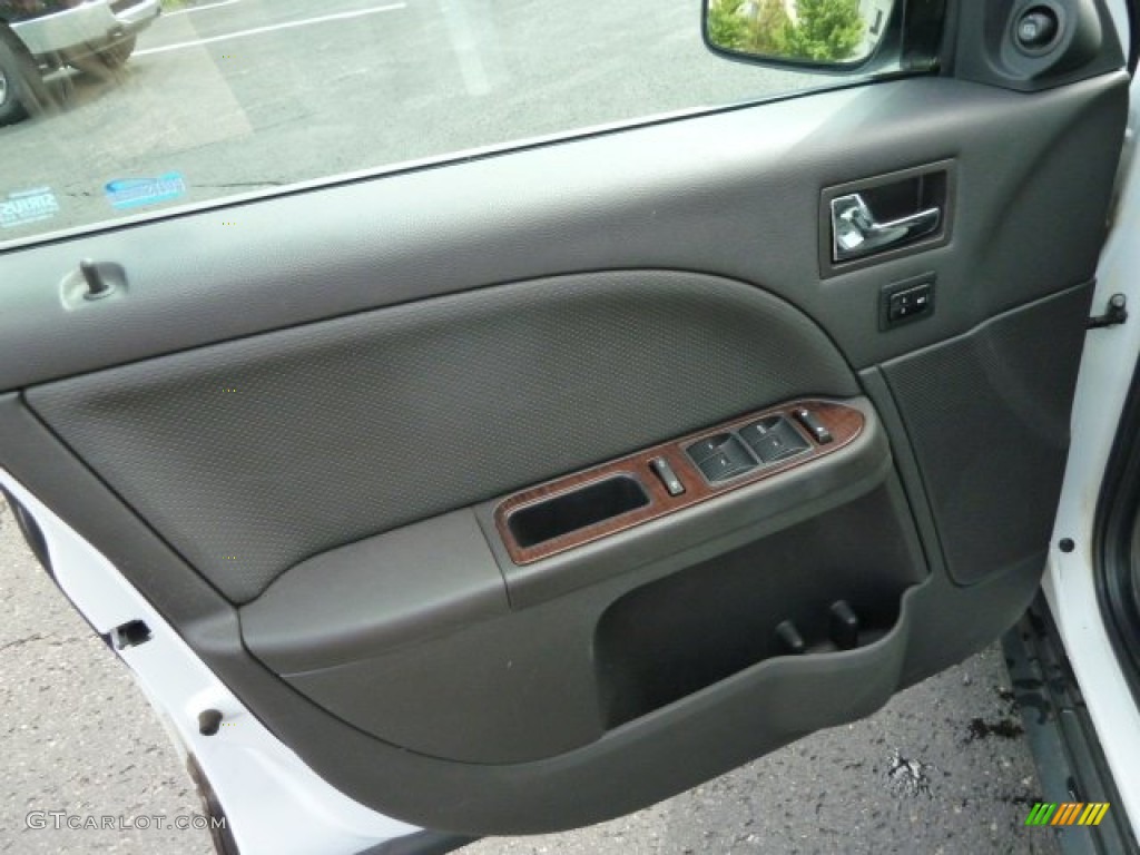 2008 Taurus Limited AWD - Oxford White / Black photo #11