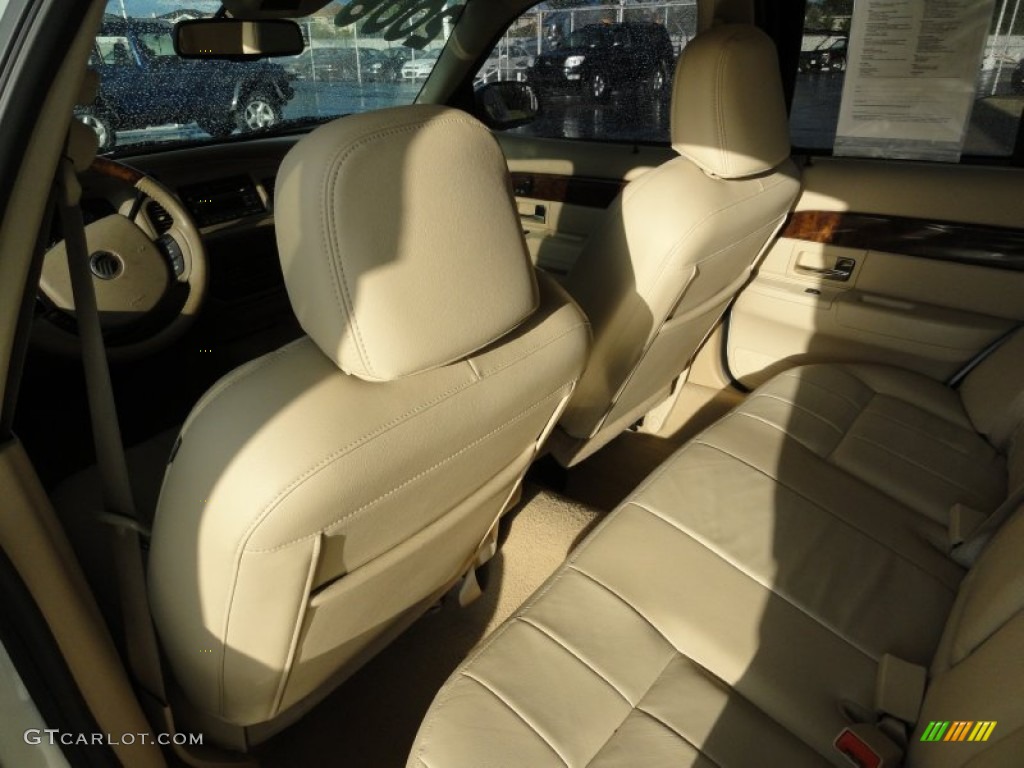 2006 Grand Marquis LS - Vibrant White / Light Camel photo #11