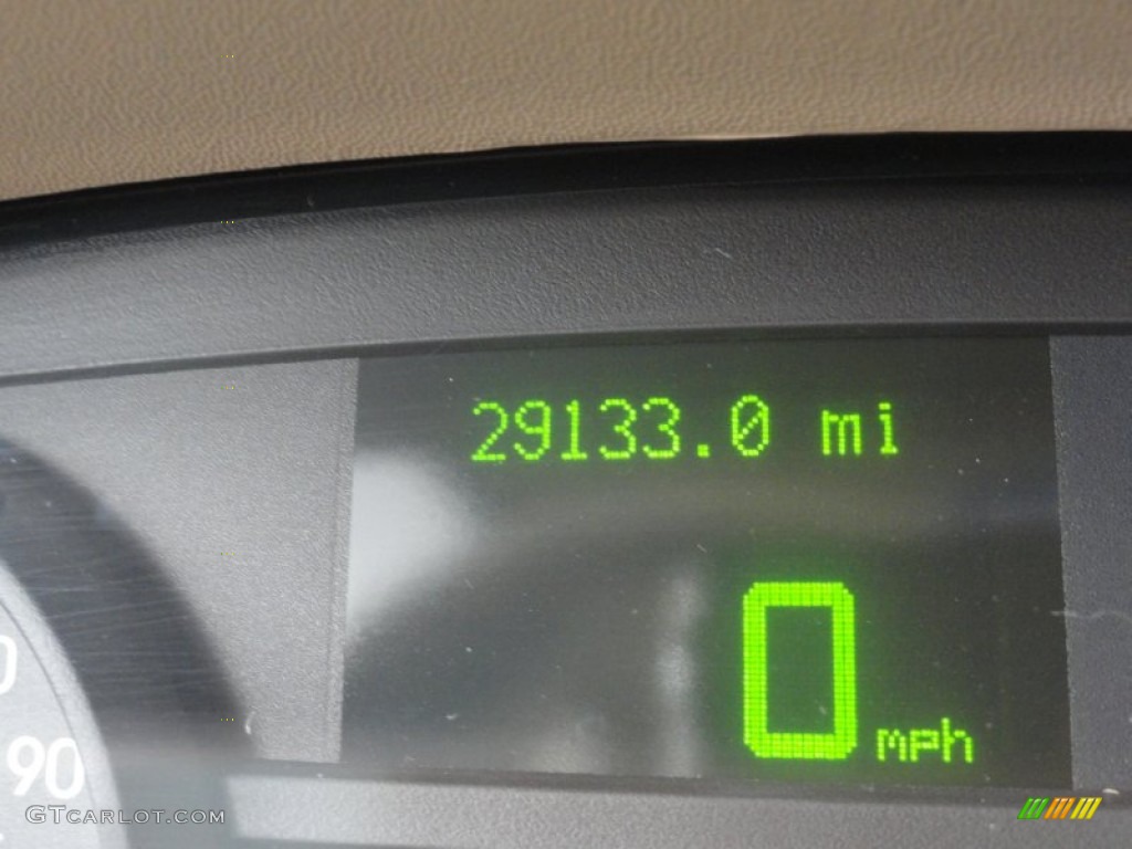 2006 Grand Marquis LS - Vibrant White / Light Camel photo #18