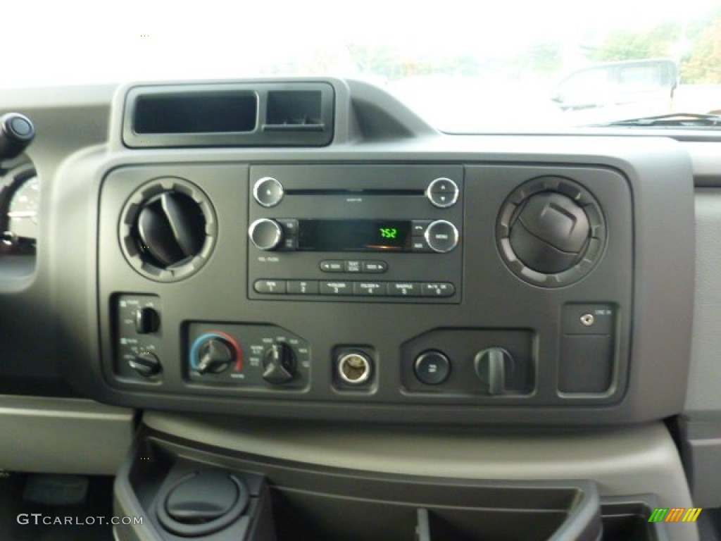 2011 Ford E Series Van E250 Extended Commercial Controls Photos