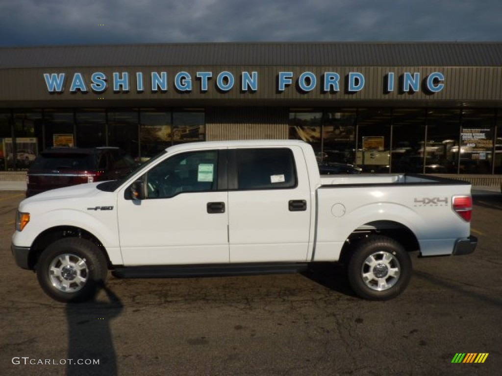 2011 F150 XLT SuperCrew 4x4 - Oxford White / Steel Gray photo #1