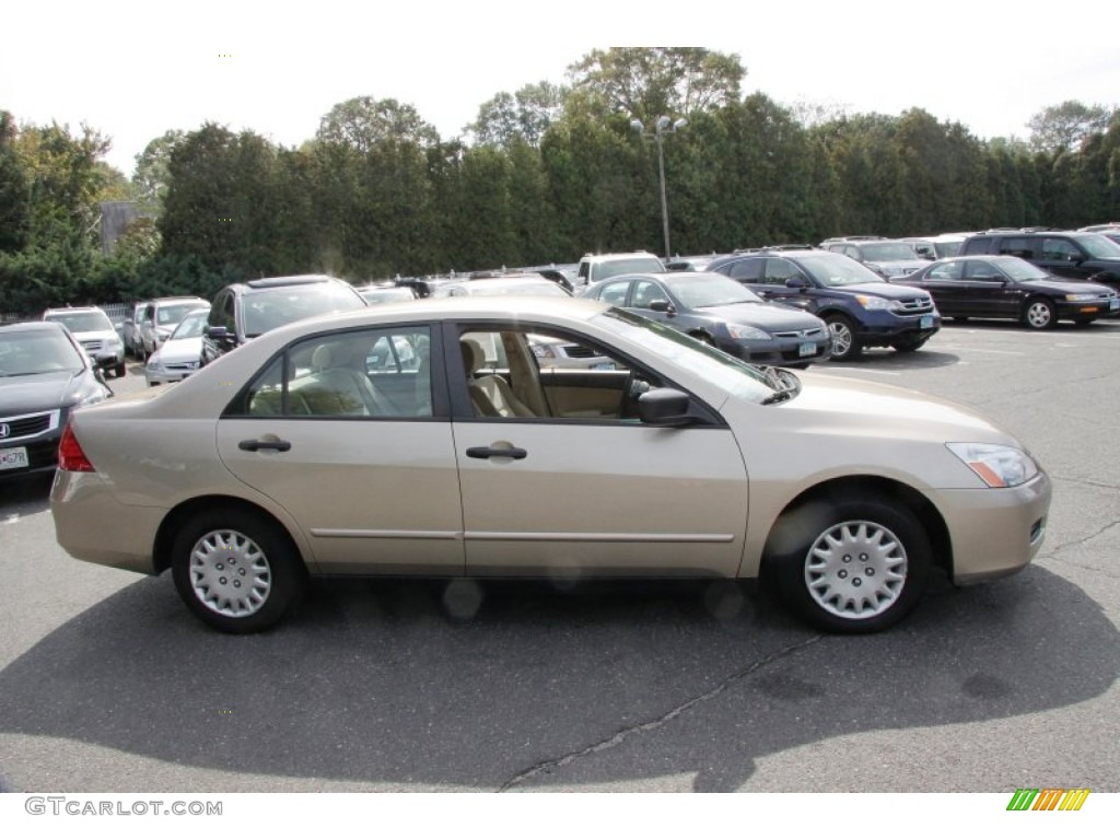 2006 Accord Value Package Sedan - Desert Mist Metallic / Ivory photo #4