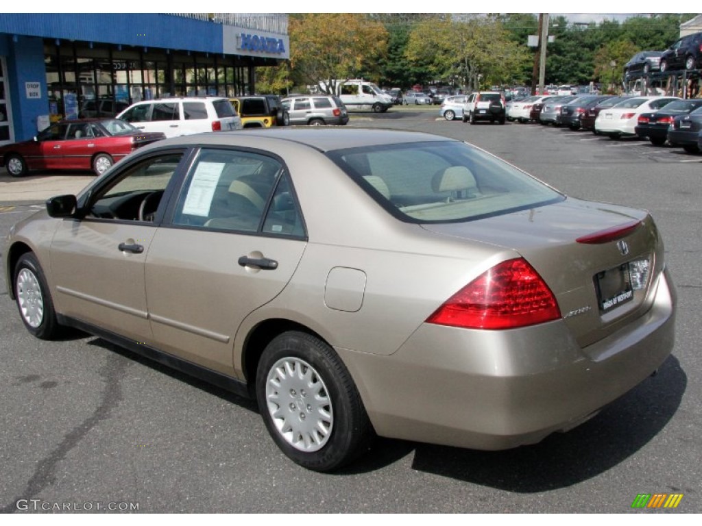 2006 Accord Value Package Sedan - Desert Mist Metallic / Ivory photo #9