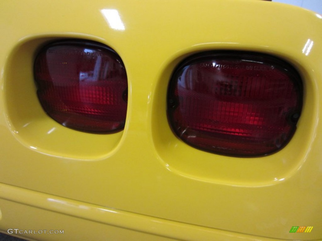 1993 Corvette Convertible - Competition Yellow / Black photo #12