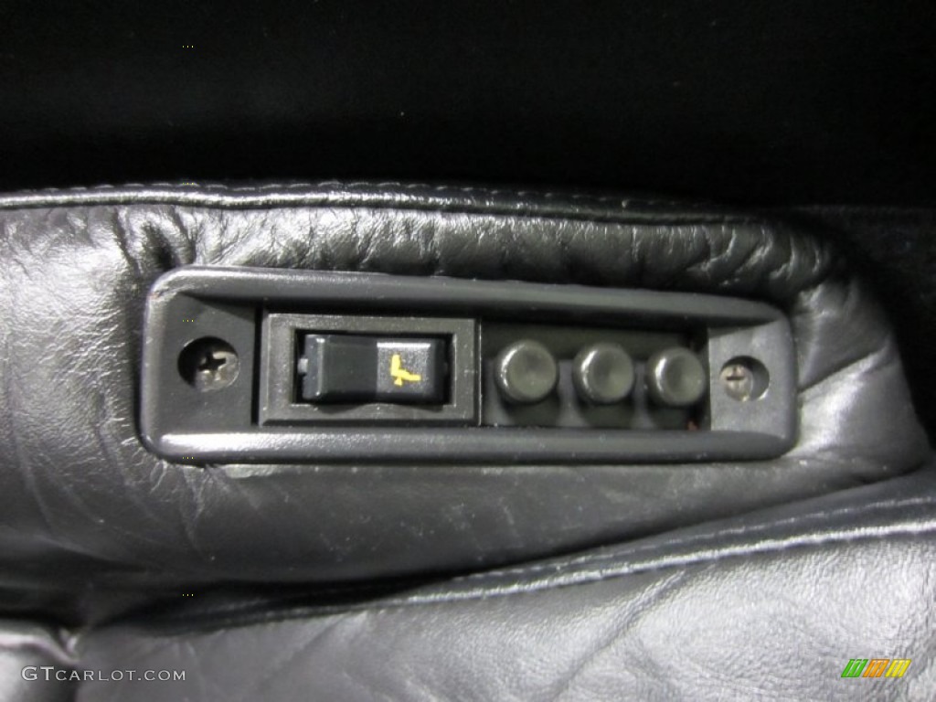 1993 Chevrolet Corvette Convertible Controls Photo #54658827