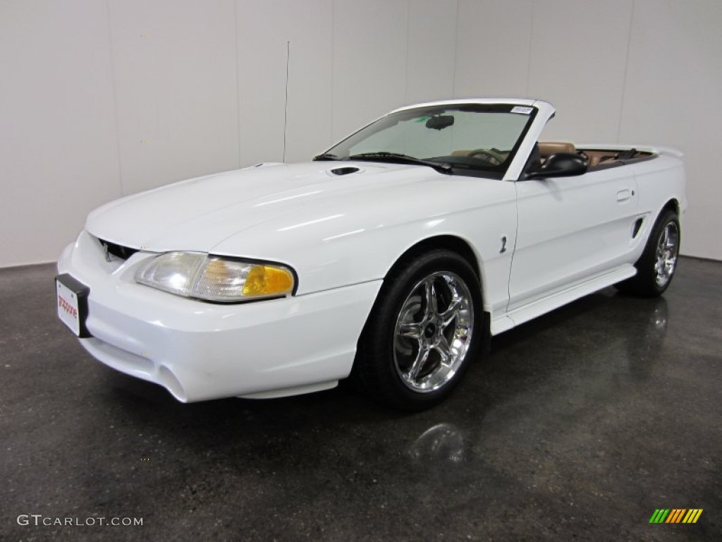 Ultra White Ford Mustang