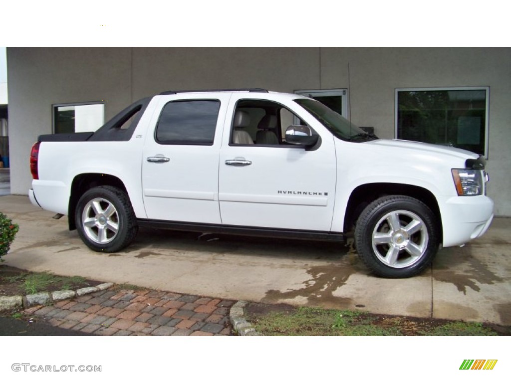 Summit White 2007 Chevrolet Avalanche LTZ 4WD Exterior Photo #54660099