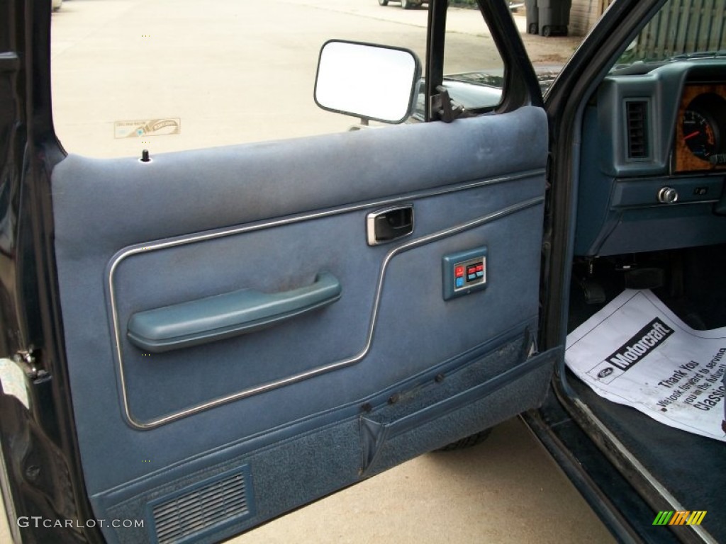 1988 Ford Bronco II XLT 4x4 Blue Door Panel Photo #54660645