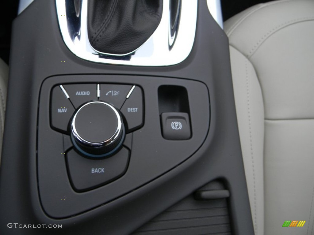 2011 Buick Regal CXL Turbo Controls Photo #54662226