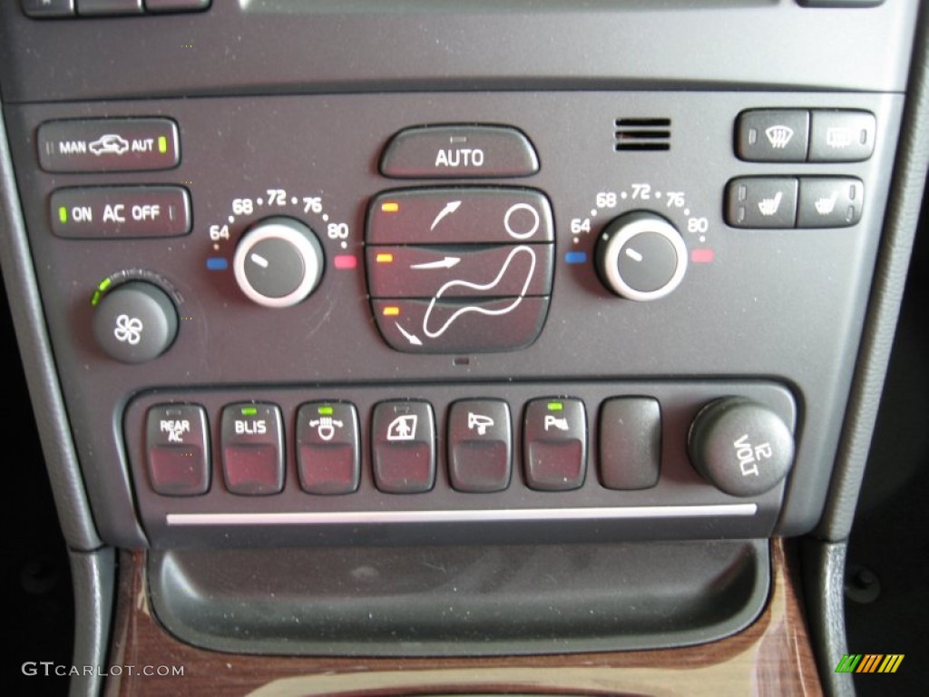 2012 Volvo XC90 3.2 AWD Controls Photo #54662400