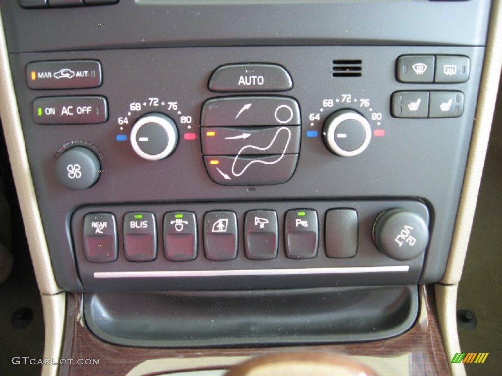 2012 Volvo XC90 3.2 Controls Photo #54662910