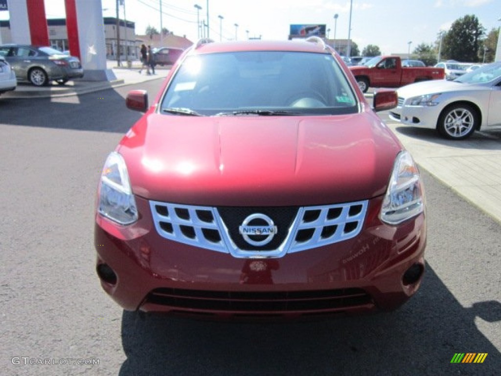 2011 Rogue SV AWD - Cayenne Red / Gray photo #2