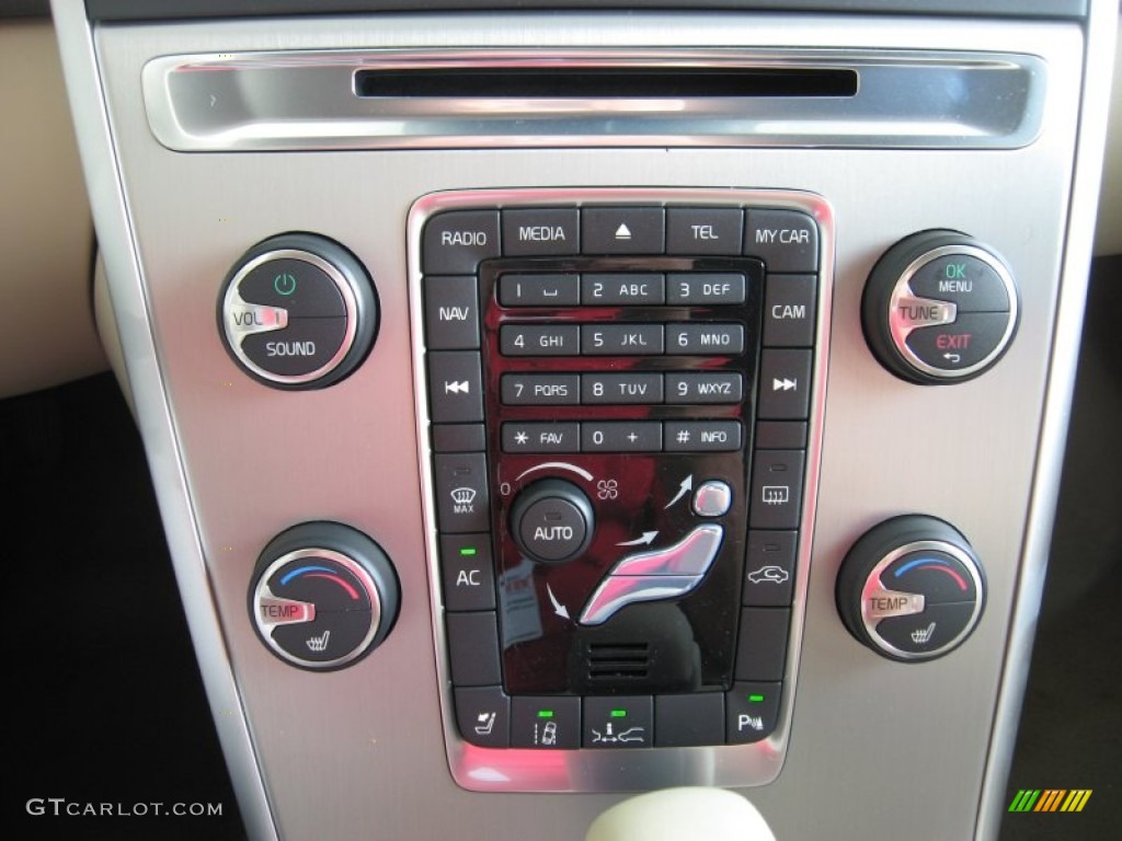 2012 Volvo XC60 T6 AWD Controls Photo #54663174