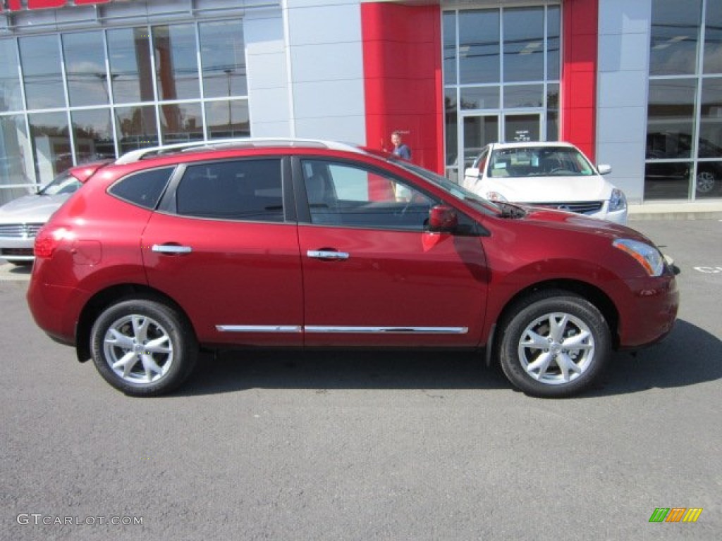 2011 Rogue SV AWD - Cayenne Red / Gray photo #8