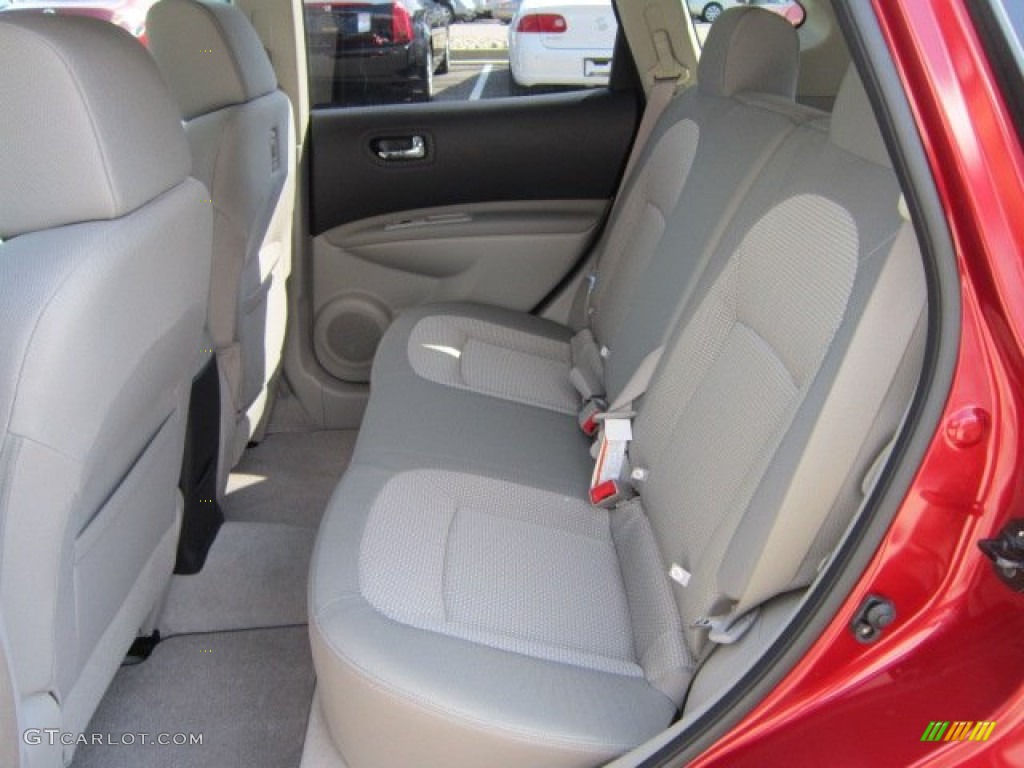 2011 Rogue SV AWD - Cayenne Red / Gray photo #14