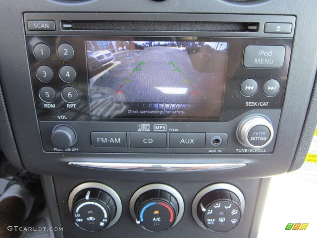 2011 Rogue SV AWD - Cayenne Red / Gray photo #19