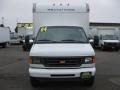 2004 Oxford White Ford E Series Cutaway E450 Commercial Moving Truck  photo #2