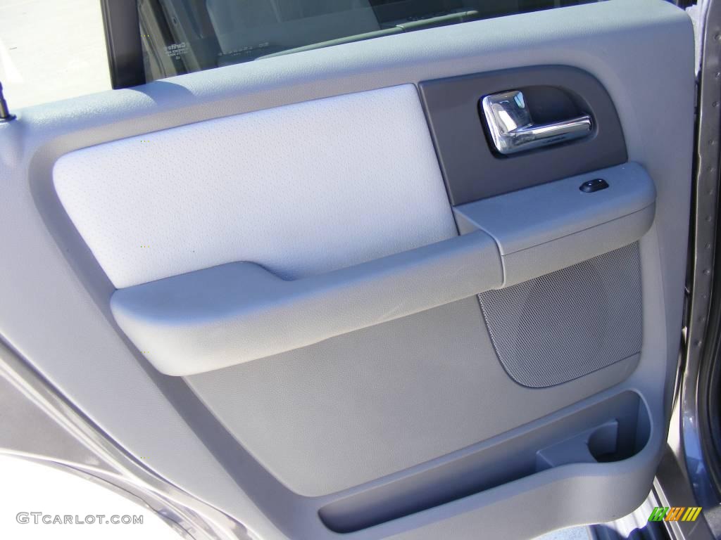 2005 Expedition XLT - Dark Shadow Grey Metallic / Medium Flint Grey photo #33