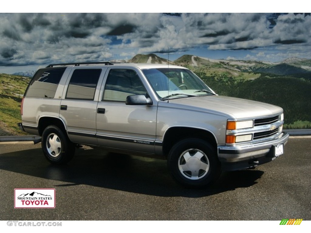 Light Pewter Metallic Chevrolet Tahoe