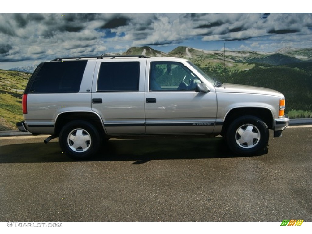 1999 Tahoe LT 4x4 - Light Pewter Metallic / Neutral photo #2