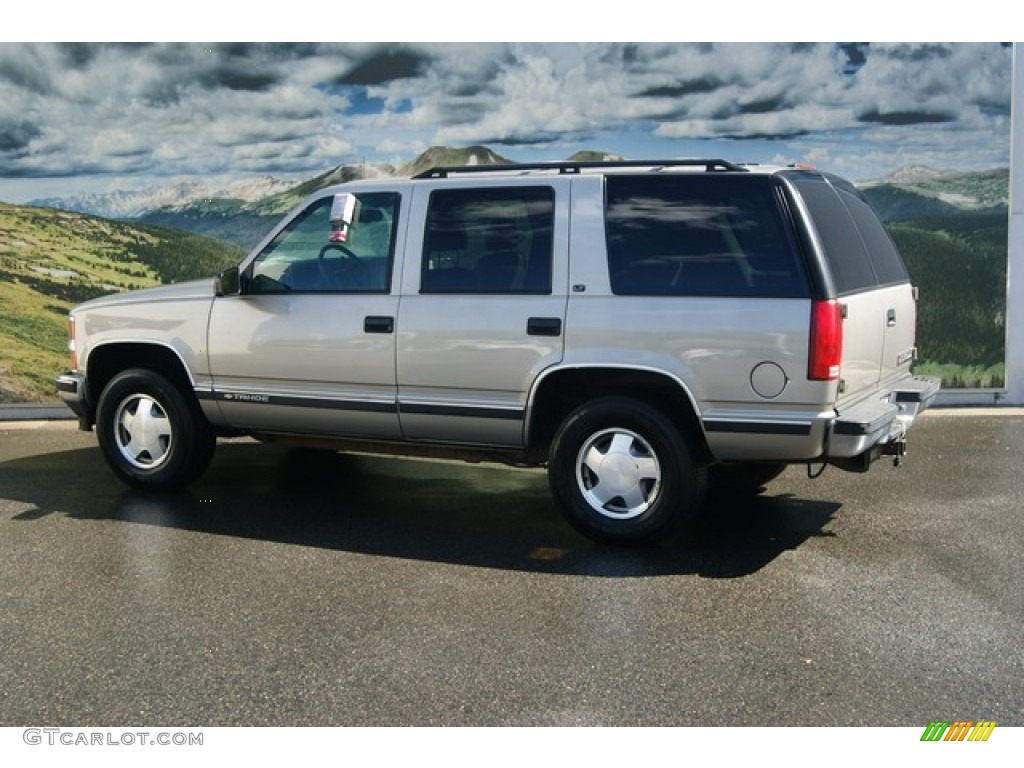 1999 Tahoe LT 4x4 - Light Pewter Metallic / Neutral photo #3