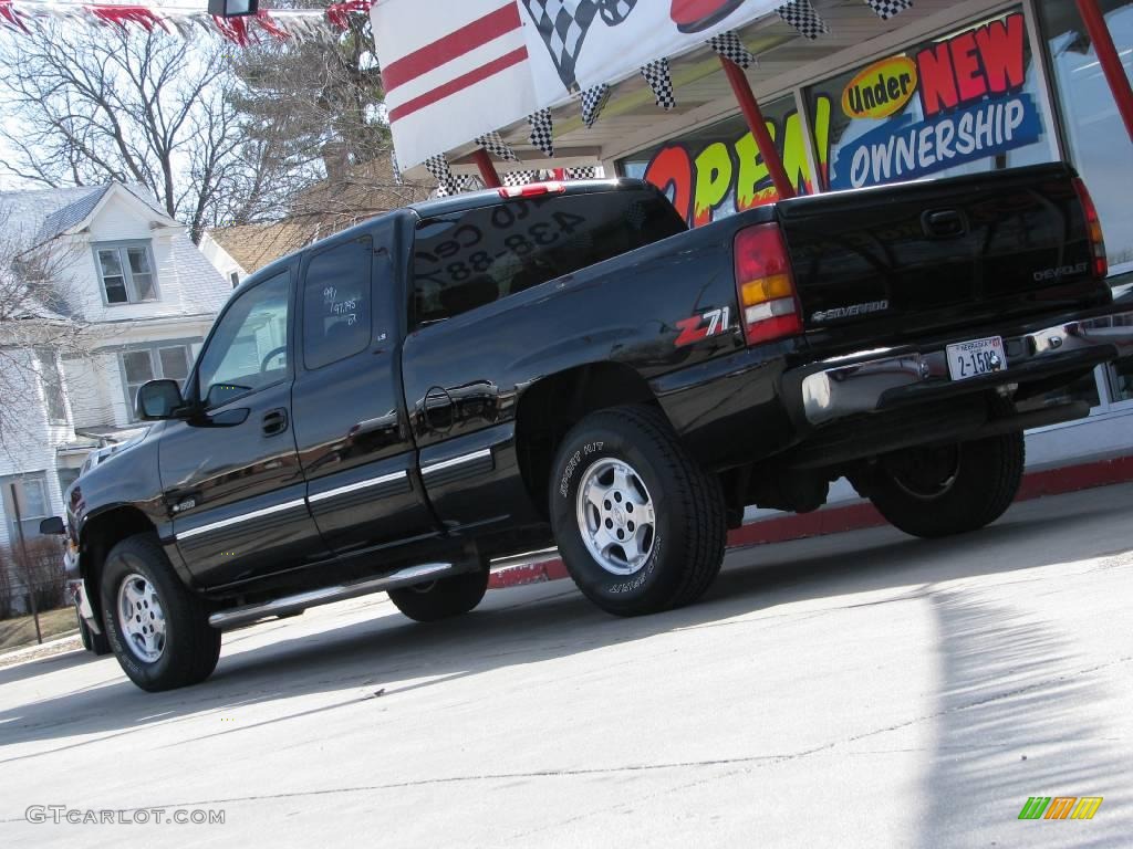 1999 Silverado 1500 LS Z71 Extended Cab 4x4 - Onyx Black / Medium Oak photo #3