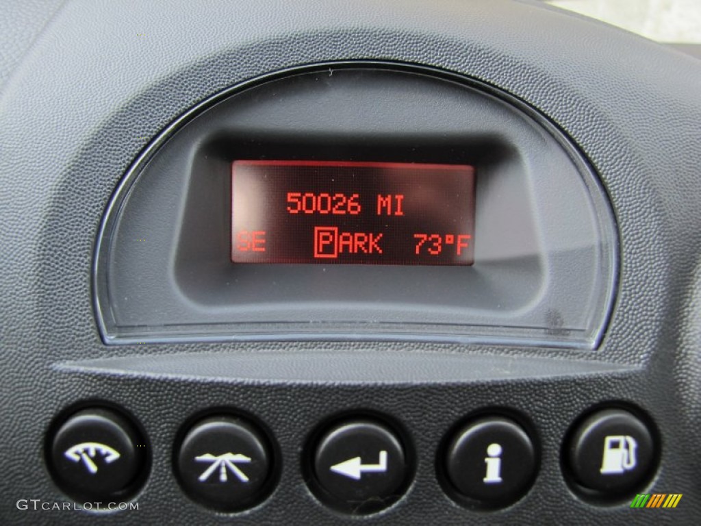 2008 Pontiac Grand Prix Sedan Controls Photo #54675765