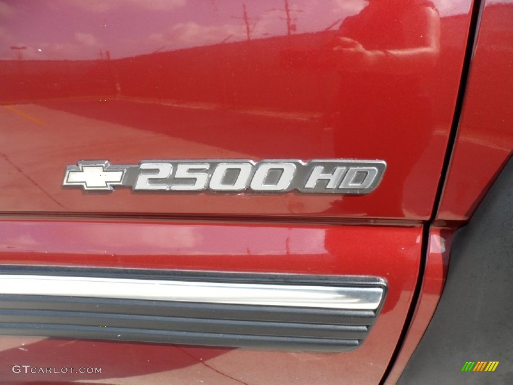 2001 Silverado 2500HD LS Extended Cab - Dark Carmine Red Metallic / Graphite photo #16