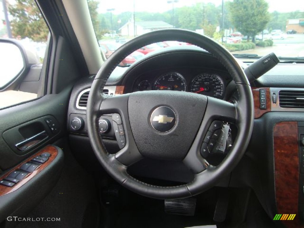 2007 Chevrolet Tahoe LT 4x4 Ebony Steering Wheel Photo #54677487