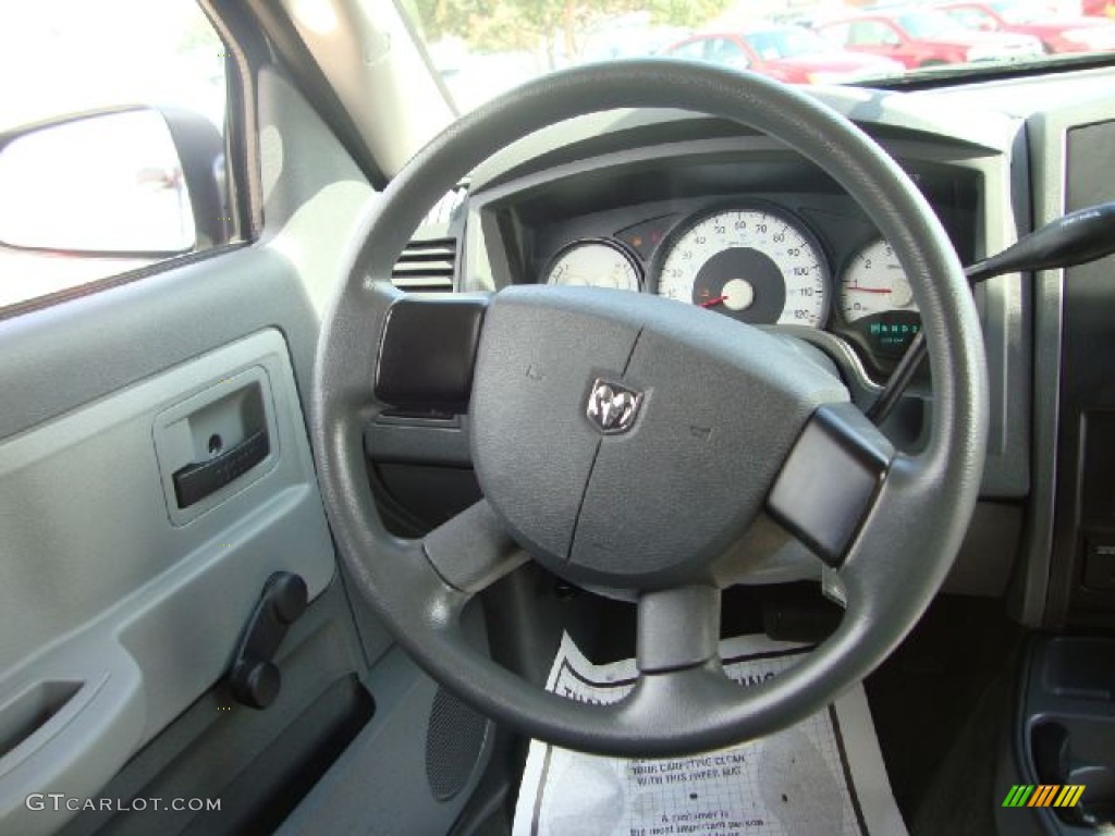 2007 Dodge Dakota ST Club Cab Steering Wheel Photos