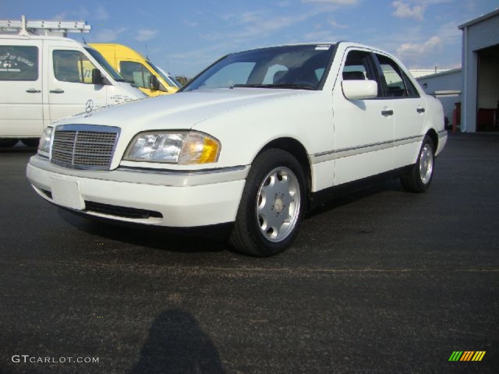 Polar White Mercedes-Benz C