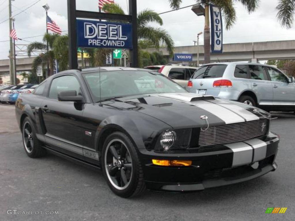 2007 Mustang Shelby GT Coupe - Black / Dark Charcoal photo #2