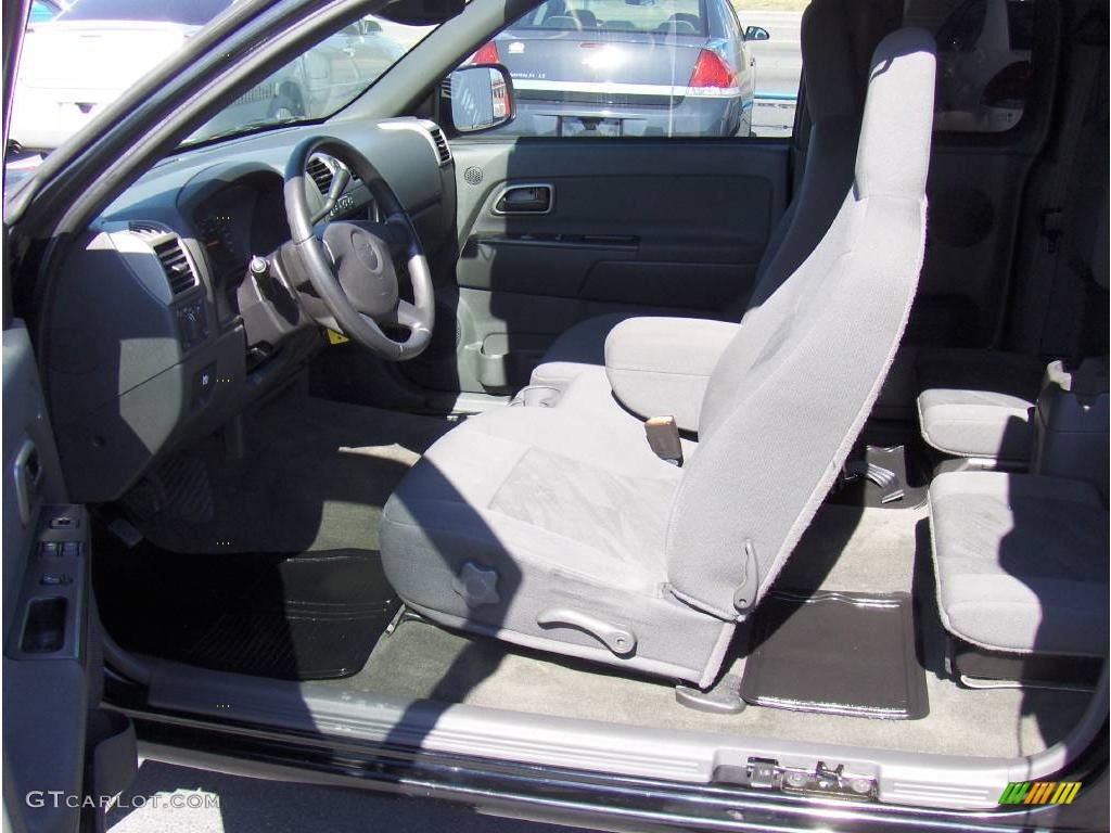 2004 Colorado LS Extended Cab 4x4 - Black / Sport Pewter photo #5