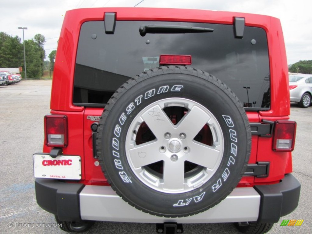 2012 Wrangler Unlimited Sahara 4x4 - Flame Red / Black photo #6