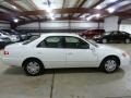 Super White - Camry LE Photo No. 5