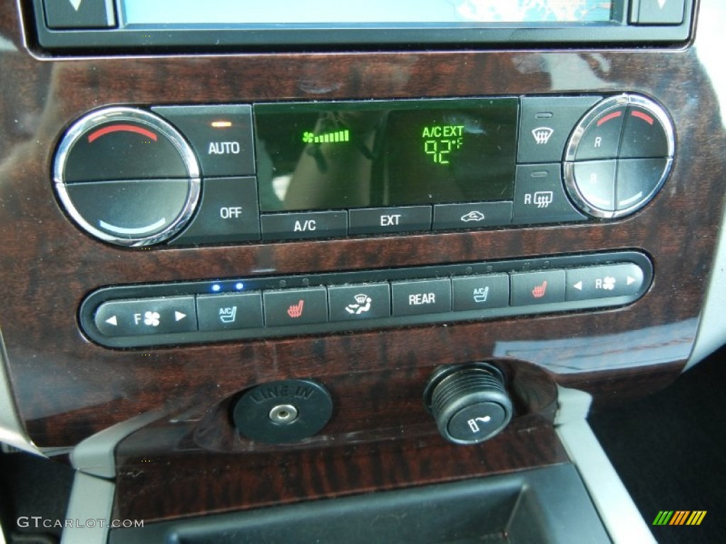 2008 Ford Expedition EL Eddie Bauer Controls Photo #54686453