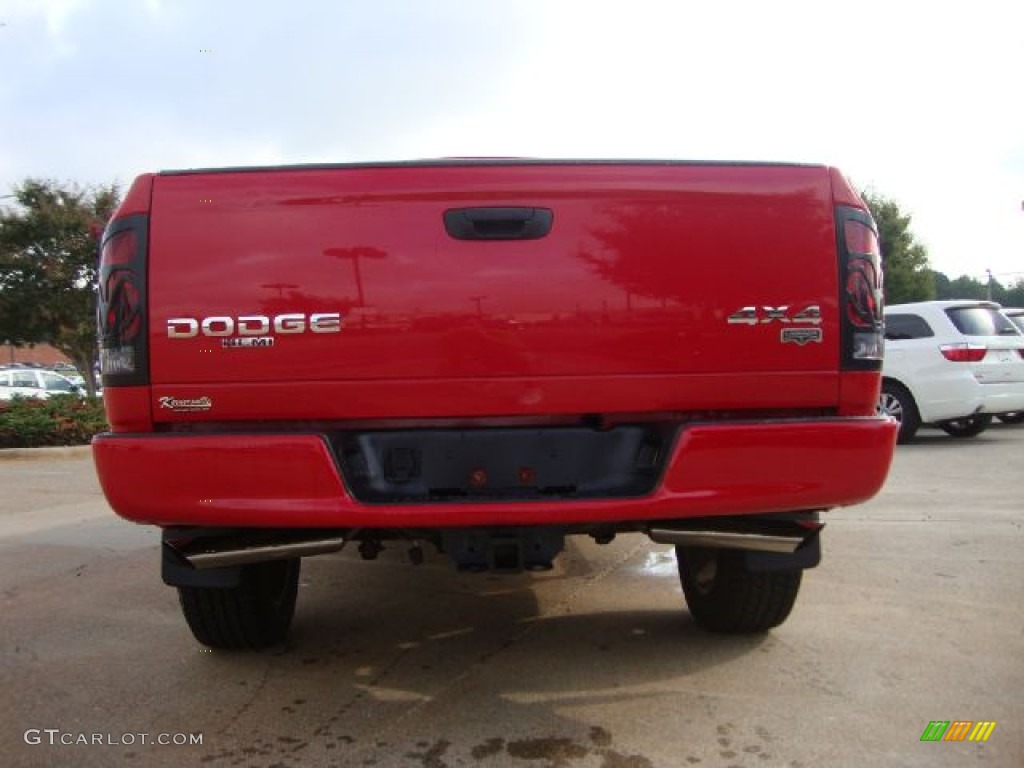 2004 Ram 1500 SLT Sport Quad Cab 4x4 - Flame Red / Dark Slate Gray photo #4