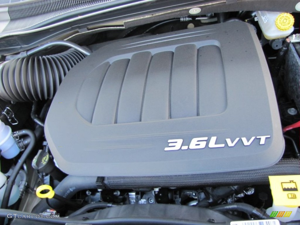 2012 Chrysler Town & Country Touring 3.6 Liter DOHC 24-Valve VVT Pentastar V6 Engine Photo #54688510