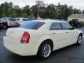 Stone White - 300 C HEMI Photo No. 18