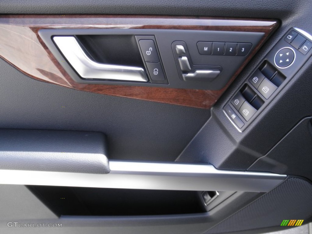 2012 Mercedes-Benz GLK 350 Black Door Panel Photo #54690391