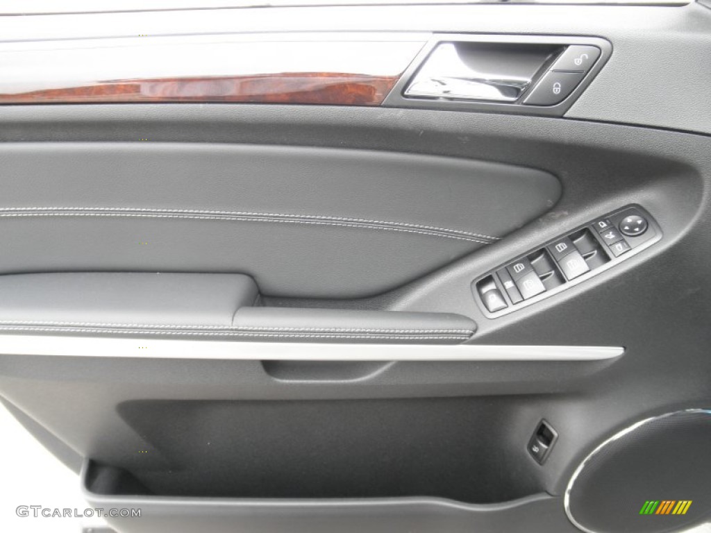 2012 Mercedes-Benz GL 450 4Matic Black Door Panel Photo #54691661