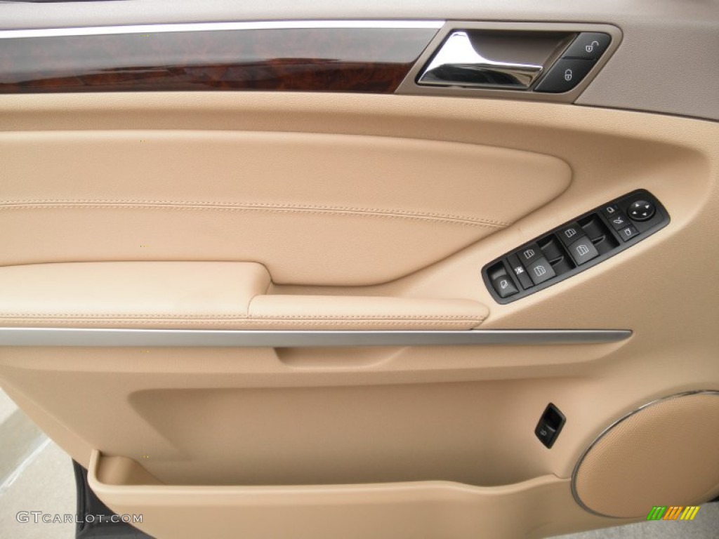 2012 Mercedes-Benz GL 450 4Matic Cashmere Door Panel Photo #54691754