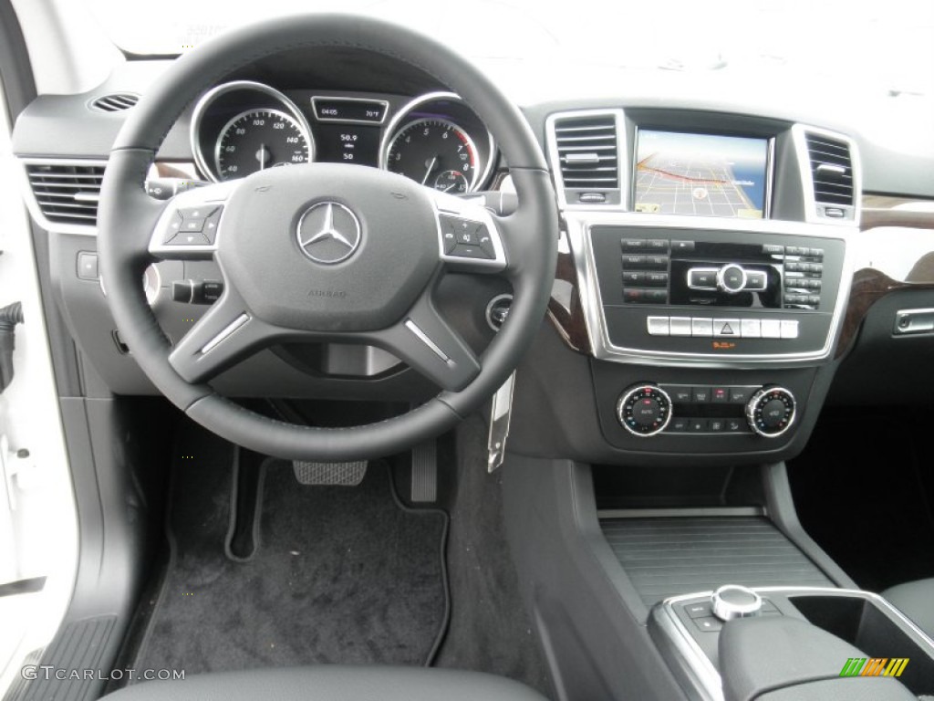 2012 Mercedes-Benz ML 350 4Matic Black Dashboard Photo #54692587