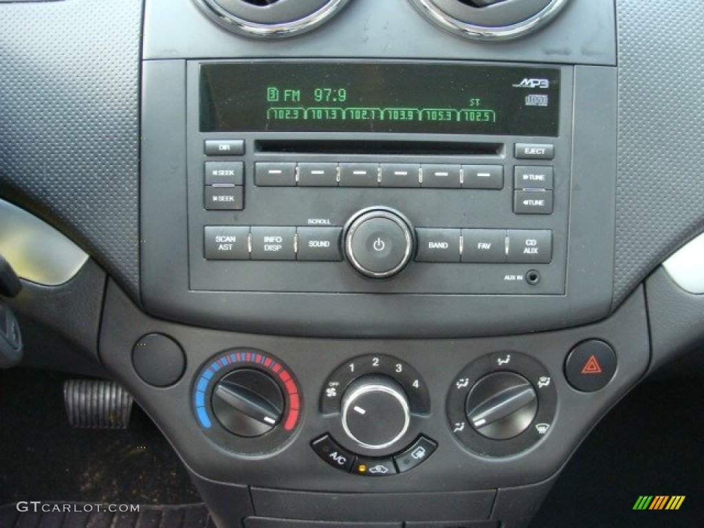 2011 Chevrolet Aveo Aveo5 LT Audio System Photo #54695727